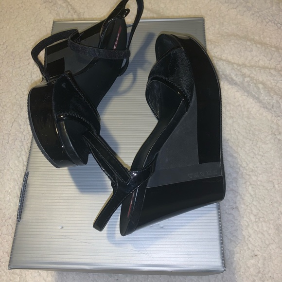 I no longer have use for them. - Picture 3 of 4